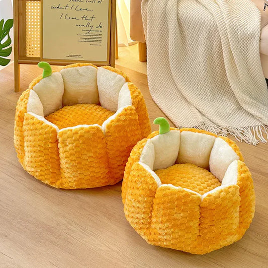 Warm Plush Pumpkin Pet Bed